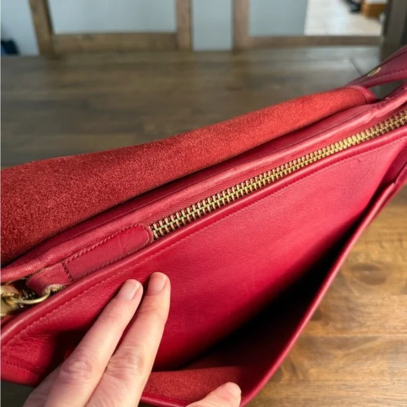 Coach Vintage 90’s Patricia’s Legacy Red Leather Shoulder Crossbody Bag #9951 - Picture 9 of 16